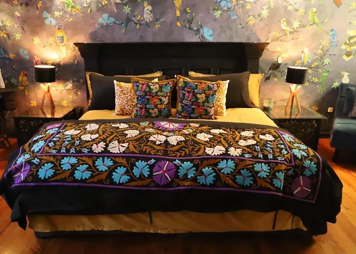 Boutique And Gallery In San Angel